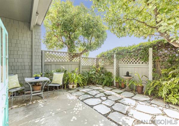 2381 Oxford Avenue, Cardiff by the Sea, California, United States 92007, 3 Bedrooms Bedrooms, ,For sale,Oxford Avenue,200010986