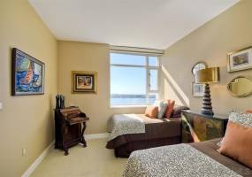 700 Harbor Dr, San Diego, California, United States 92101, 2 Bedrooms Bedrooms, ,For sale,Harbor Dr,200011032