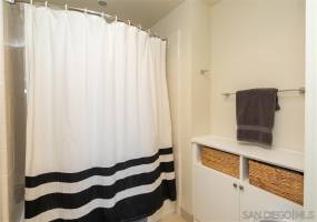 321 10Th Ave, San Diego, California, United States 92101, 1 Bedroom Bedrooms, ,1 BathroomBathrooms,For sale,10Th Ave,200011071