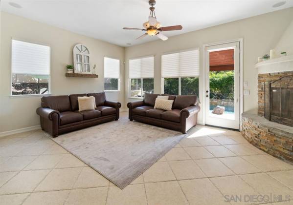 2829 Carrillo Way, Carlsbad, California, United States 92009, 5 Bedrooms Bedrooms, ,1 BathroomBathrooms,For sale,Carrillo Way,200011081