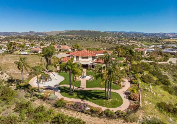 333 SILK MILL PLACE, SAN MARCOS, California, United States 92069, 4 Bedrooms Bedrooms, ,1 BathroomBathrooms,For sale,SILK MILL PLACE,200011090