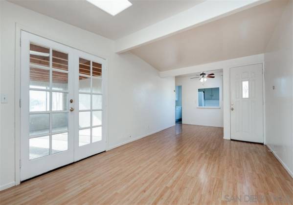 4602 Almayo Ave, San Diego, California, United States 92117, 3 Bedrooms Bedrooms, ,For sale,Almayo Ave,200011161