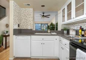 909 Intrepid Ct, Del Mar, California, United States 92014, 2 Bedrooms Bedrooms, ,1 BathroomBathrooms,For sale,Intrepid Ct,200011210