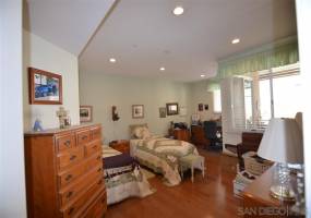 4701 Date Avenue, La Mesa, California, United States 91942, 2 Bedrooms Bedrooms, ,For sale,Date Avenue,200011217