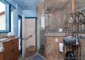 2902 Dove St., San Diego, California, United States 92103, 2 Bedrooms Bedrooms, ,1 BathroomBathrooms,For sale,Dove St.,200011244