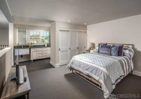 2683 State Street, Carlsbad, California, United States 92008, 2 Bedrooms Bedrooms, ,For sale,State Street,200011247