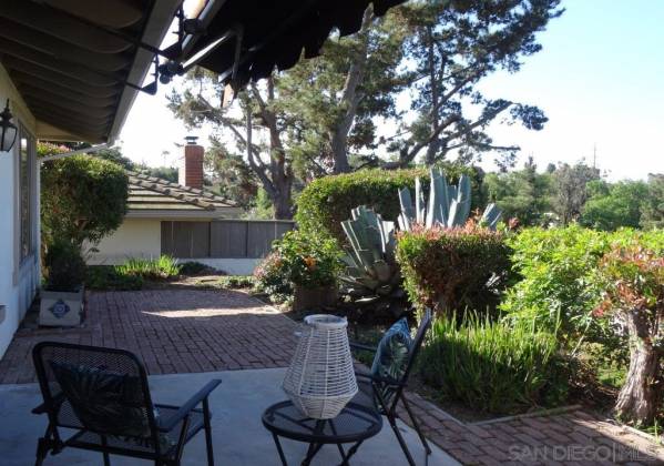 105 Salamanca Court, Solana Beach, California, United States 92075, 3 Bedrooms Bedrooms, ,For sale,Salamanca Court,200011255