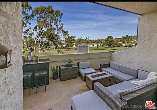 2501 Navarra, Carlsbad, California, United States 92009, 2 Bedrooms Bedrooms, ,For sale,Navarra,200011266