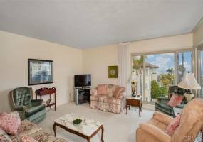 220 Coast Blvd, La Jolla, California, United States 92037, 2 Bedrooms Bedrooms, ,For sale,Coast Blvd,200011406