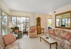 220 Coast Blvd, La Jolla, California, United States 92037, 2 Bedrooms Bedrooms, ,For sale,Coast Blvd,200011406