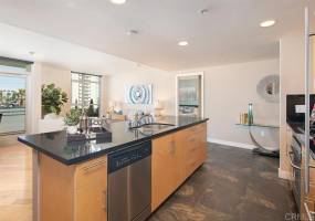 3812 Park Blvd., San Diego, California, United States 92103, 2 Bedrooms Bedrooms, ,1 BathroomBathrooms,For sale,Park Blvd.,200011471