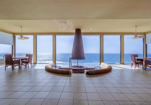 805 Beachfront Dr, Solana Beach, California, United States 92075, 2 Bedrooms Bedrooms, ,For sale,Beachfront Dr,200011498