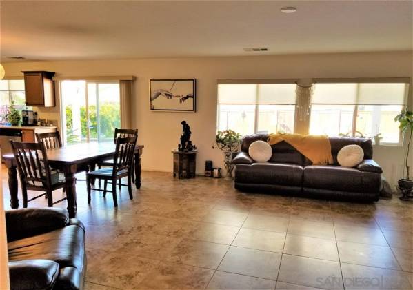 1696 Via Hacienda Ct, San Marcos, California, United States 92069, 3 Bedrooms Bedrooms, ,1 BathroomBathrooms,For sale,Via Hacienda Ct,200011587