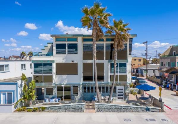 3801 Ocean Front Walk, San Diego, California, United States 92109, 2 Bedrooms Bedrooms, ,For sale,Ocean Front Walk,200011606