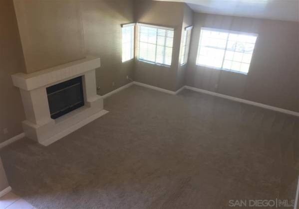 1154 Erin Dr, El Cajon, California, United States 92020, 4 Bedrooms Bedrooms, ,1 BathroomBathrooms,For sale,Erin Dr,200011710