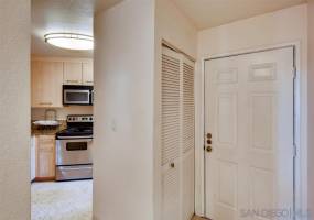 7415 Charmant, San Diego, California, United States 92122, 2 Bedrooms Bedrooms, ,For sale,Charmant,200011731