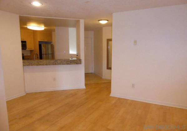 7415 Charmant, San Diego, California, United States 92122, 2 Bedrooms Bedrooms, ,For sale,Charmant,200011731