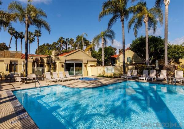 7415 Charmant, San Diego, California, United States 92122, 2 Bedrooms Bedrooms, ,For sale,Charmant,200011731