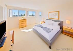 643 Rosemont St., La Jolla, California, United States 92037, 3 Bedrooms Bedrooms, ,For sale,Rosemont St.,200011746