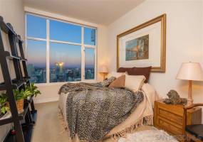 550 Front St, San Diego, California, United States 92101, 3 Bedrooms Bedrooms, ,1 BathroomBathrooms,For sale,Front St,200011751