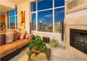 550 Front St, San Diego, California, United States 92101, 3 Bedrooms Bedrooms, ,1 BathroomBathrooms,For sale,Front St,200011751