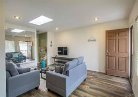 601 Tremont St, Oceanside, California, United States 92054, 1 Bedroom Bedrooms, ,For sale,Tremont St,200011798