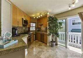 750 York Court, San Diego, California, United States 92109, 2 Bedrooms Bedrooms, ,For sale,York Court,200011833