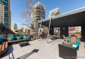 101 Market St, San Diego, California, United States 92101, 1 Bedroom Bedrooms, ,For sale,Market St,200008265