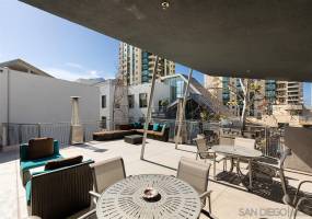 101 Market St, San Diego, California, United States 92101, 1 Bedroom Bedrooms, ,For sale,Market St,200008265