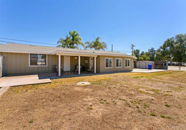 323 Hunter, Ramona, California, United States 92065, 3 Bedrooms Bedrooms, ,1 BathroomBathrooms,For sale,Hunter,200001195