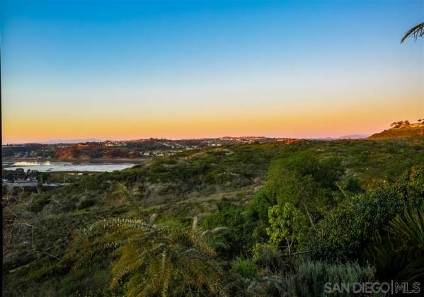 1749 Noma Lane, Encinitas, California, United States 92024, 5 Bedrooms Bedrooms, ,1 BathroomBathrooms,For sale,Noma Lane,200002235