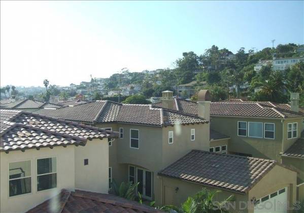 2947 Farragut Rd, San Diego, California, United States 92106, 3 Bedrooms Bedrooms, ,1 BathroomBathrooms,For sale,Farragut Rd,200005267