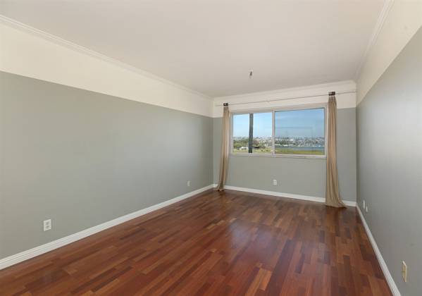 4015 Crown Point Dr, San Diego, California, United States 92109, 1 Bedroom Bedrooms, ,For sale,Crown Point Dr,200007886