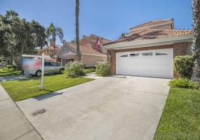 32 Mardi Gras Rd, Coronado, California, United States 92118, 3 Bedrooms Bedrooms, ,1 BathroomBathrooms,For sale,Mardi Gras Rd,190055325