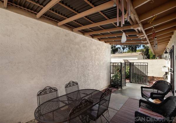 3706 Hickory Way, Oceanside, California, United States 92057, 2 Bedrooms Bedrooms, ,For sale,Hickory Way,200003944