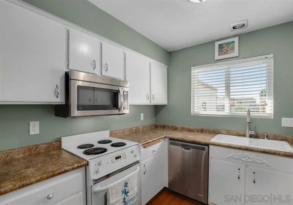 3706 Hickory Way, Oceanside, California, United States 92057, 2 Bedrooms Bedrooms, ,For sale,Hickory Way,200003944