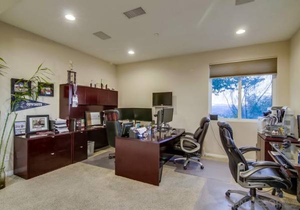 15118 Creek Hills Rd, El Cajon, California, United States 92021, 5 Bedrooms Bedrooms, ,1 BathroomBathrooms,For sale,Creek Hills Rd,200005118