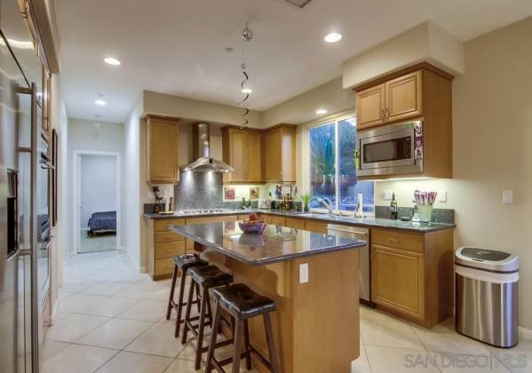 15118 Creek Hills Rd, El Cajon, California, United States 92021, 5 Bedrooms Bedrooms, ,1 BathroomBathrooms,For sale,Creek Hills Rd,200005118