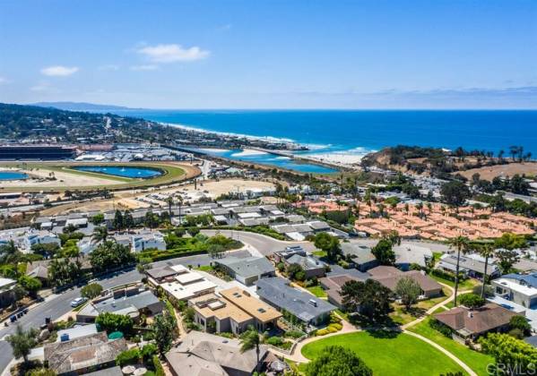 781 E Solana Circle, Solana Beach, California, United States 92075, 2 Bedrooms Bedrooms, ,For sale,E Solana Circle,200000264