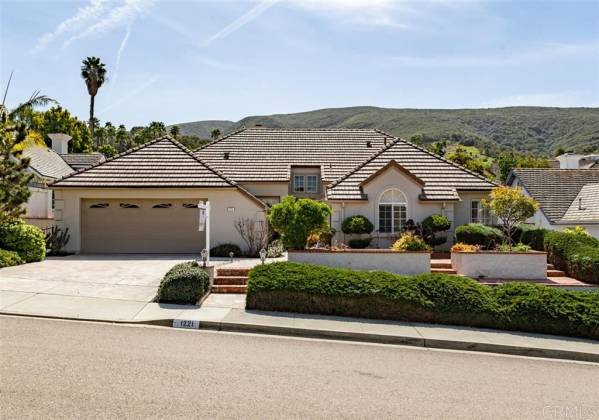 1221 Las Nubes Ct, San Marcos, California, United States 92078, 3 Bedrooms Bedrooms, ,1 BathroomBathrooms,For sale,Las Nubes Ct,200010985