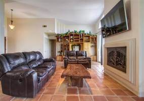 757 Mason Circle, Vista, California, United States 92084, 5 Bedrooms Bedrooms, ,For sale,Mason Circle,200010816