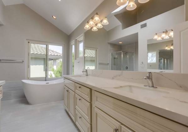 2964 Wintergreen Dr, Carlsbad, California, United States 92008, 4 Bedrooms Bedrooms, ,1 BathroomBathrooms,For sale,Wintergreen Dr,200021904