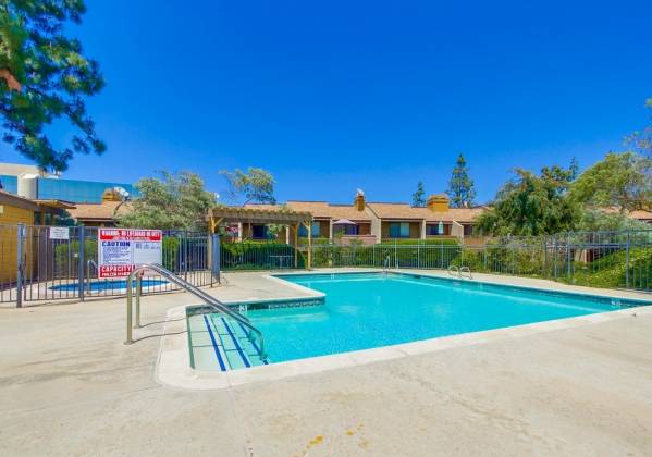 7755 Saranac Pl, La Mesa, California, United States 91942, 2 Bedrooms Bedrooms, ,For sale,Saranac Pl,200021909