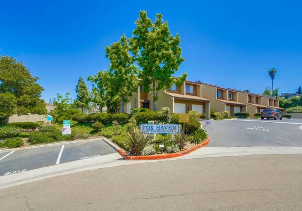 7755 Saranac Pl, La Mesa, California, United States 91942, 2 Bedrooms Bedrooms, ,For sale,Saranac Pl,200021909