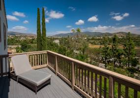 1425 Creekside Dr, Chula Vista, California, United States 91915, 4 Bedrooms Bedrooms, ,For sale,Creekside Dr,200021912