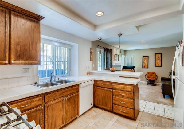 1644 Sherbrooke St, San Diego, California, United States 92139, 4 Bedrooms Bedrooms, ,For sale,Sherbrooke St,200021930