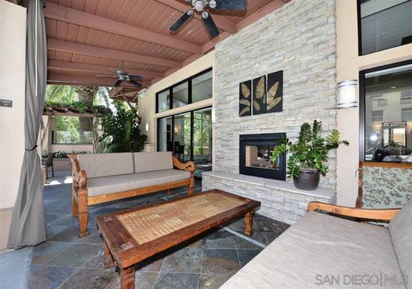 8233 Station Village Lane, San Diego, California, United States 92108, 2 Bedrooms Bedrooms, ,For sale,Station Village Lane,200021939