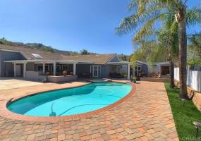 12510 Via Diego, Lakeside, California, United States 92040, 3 Bedrooms Bedrooms, ,For sale,Via Diego,200021944