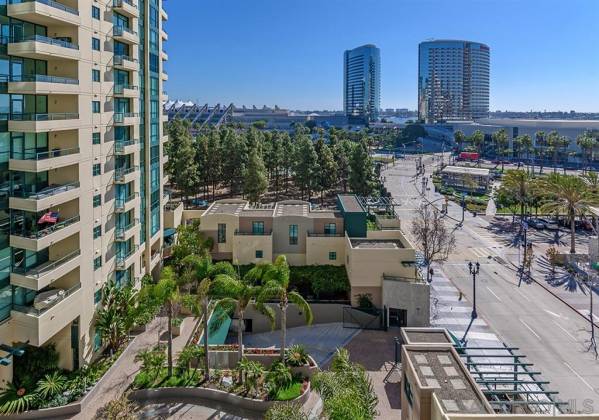 555 Front Street, San Diego, California, United States 92101, 2 Bedrooms Bedrooms, ,For sale,Front Street,200021946