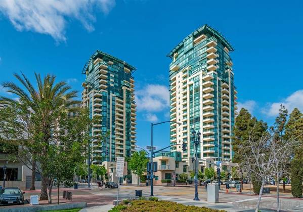 555 Front Street, San Diego, California, United States 92101, 2 Bedrooms Bedrooms, ,For sale,Front Street,200021946